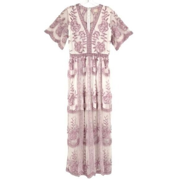 Altar'd State Dresses & Skirts - Altar'd State Women’s Embroidered Floral Lace Maxi Dress
